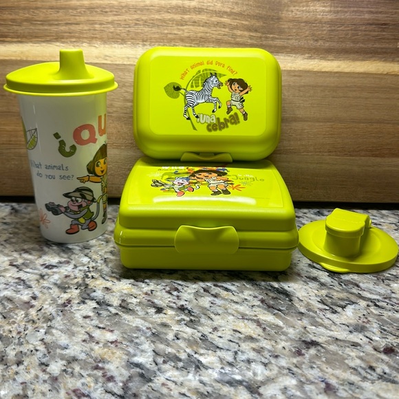 Tupperware Other - Tupperware Grow with Dora Safari Set